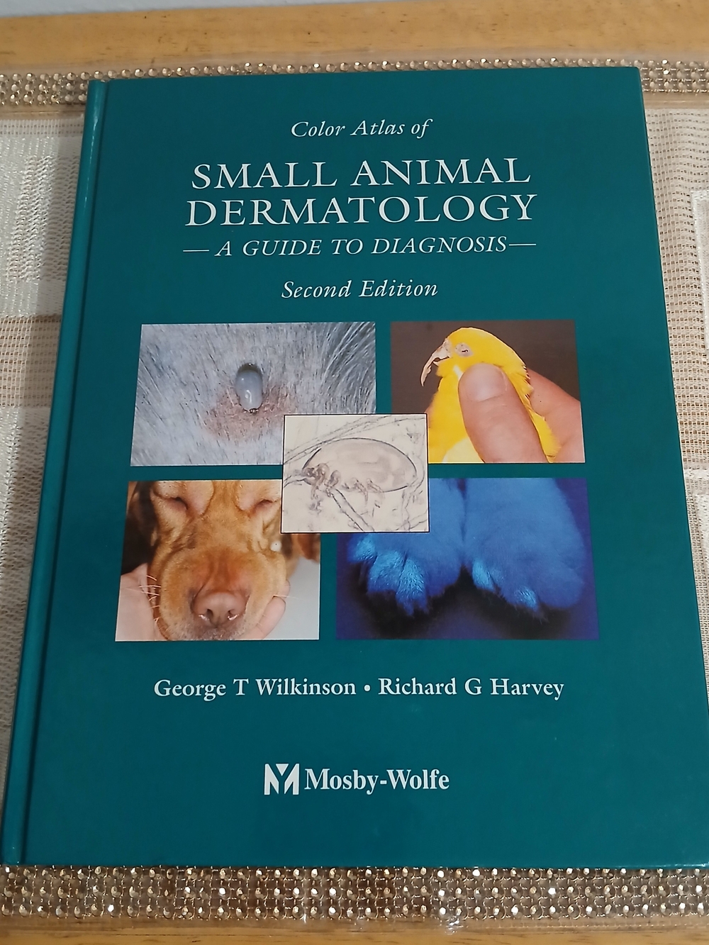COLOR ATLAS OF SMALL ANIMAL DERMATOLOGY, 2ND ED HC by WILKINSON  1994 Like New